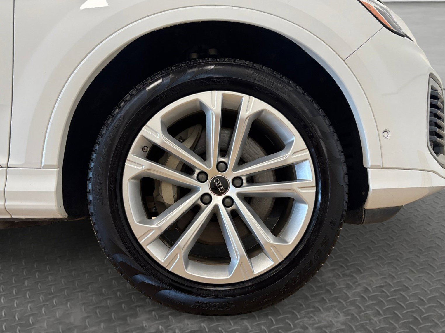 Used 2025 Audi Q7 3.0T Premium Plus AWD/4WD image 41