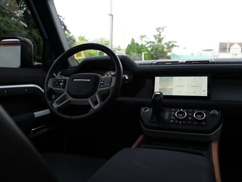 Used 2024 Land Rover Defender 110 S AWD/4WD image 55