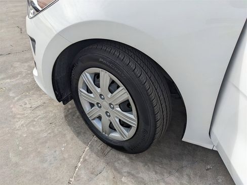 Used 2023 Kia Rio S image 35