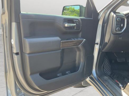 Used 2021 Chevrolet Silverado 1500 LT Trail Boss w/ Bed Protection Package AWD/4WD image 11