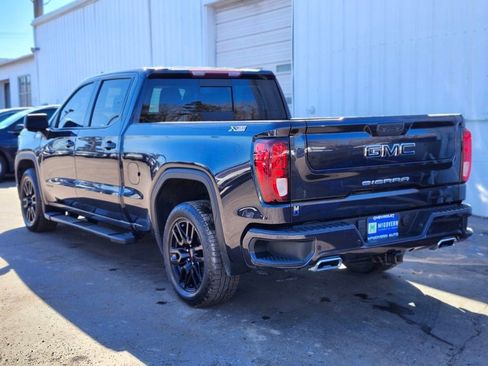 Used 2022 GMC Sierra 1500 Elevation w/ Elevation Premium Package AWD/4WD image 3