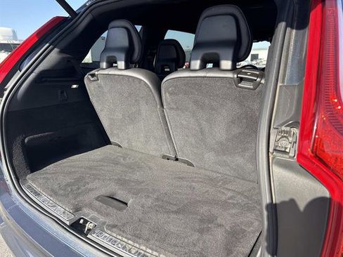 Used 2019 Volvo XC90 T6 Momentum w/ Advanced Package image 6