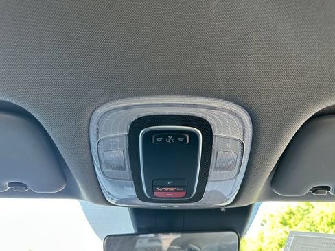 Used 2024 Hyundai Elantra SEL FWD image 27