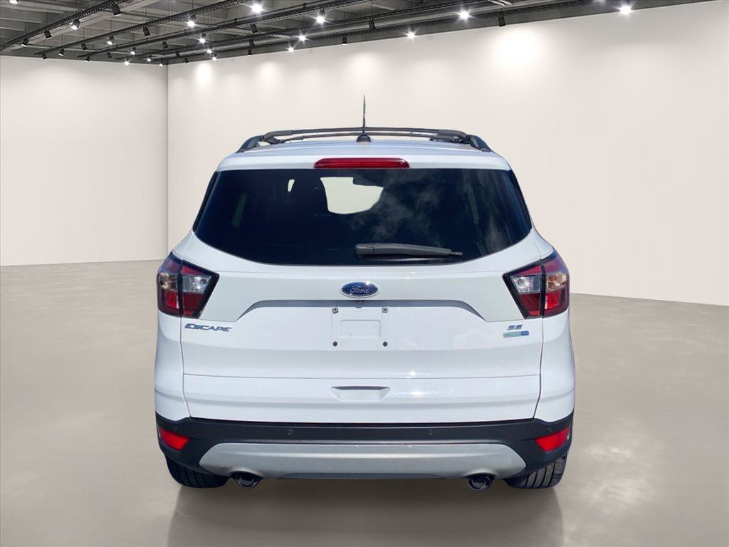 Used 2017 Ford Escape SE w/ Equipment Group 201A AWD/4WD image 6