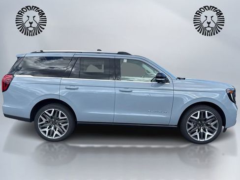 New 2026 Ford Expedition Platinum w/ Platinum Ultimate Package image 4
