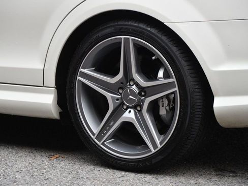 Used 2009 Mercedes-Benz C 63 AMG Sedan image 11