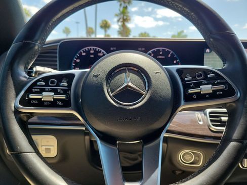Used 2020 Mercedes-Benz GLE 350 4MATIC image 32