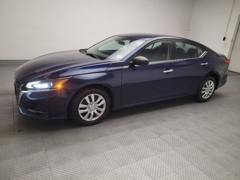 Used 2024 Nissan Altima 2.5 S FWD image 2
