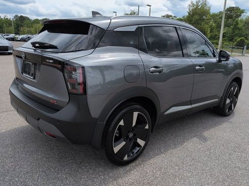 Used 2025 Nissan Kicks SR FWD image 5