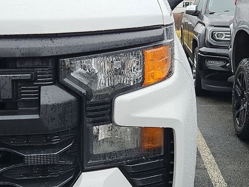 Certified 2024 Chevrolet Silverado 1500 Custom image 5