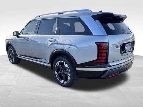 New 2026 Hyundai Palisade Limited FWD image 3