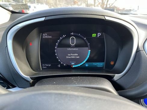 Used 2019 Chevrolet Volt LT w/ Comfort Package image 12