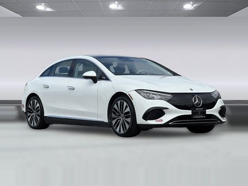 Used 2024 Mercedes-Benz EQE 350+ Sedan image 7