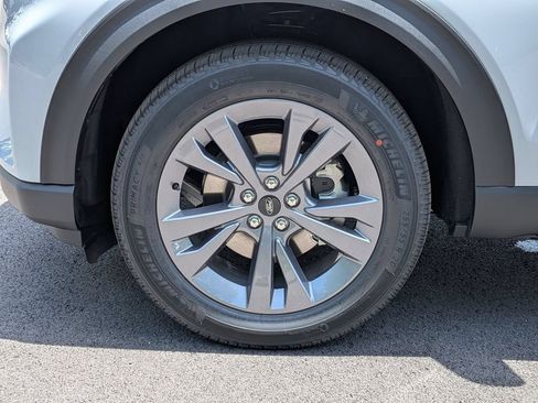 New 2026 Ford Explorer Active w/ Active Comfort Package AWD/4WD image 25