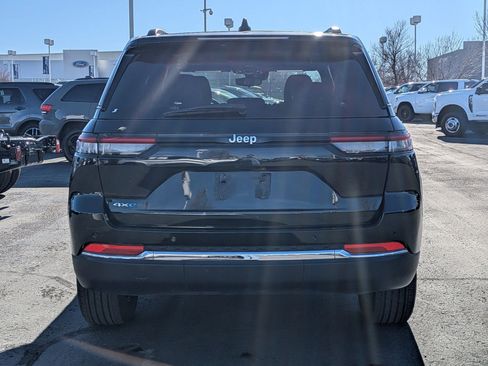 Used 2024 Jeep Grand Cherokee Limited 4xe image 5