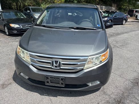 Used 2011 Honda Odyssey Touring image 3