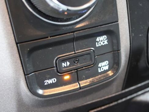 Used 2018 RAM 1500 Express image 17