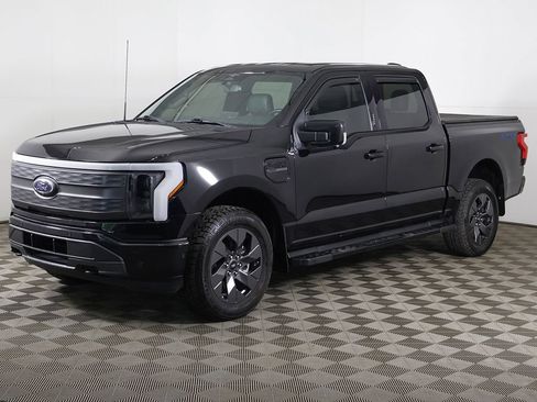 Used 2023 Ford F150 Lightning Lariat AWD/4WD image 11