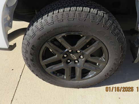 Used 2025 Chevrolet Silverado 1500 RST w/ Texas Edition Plus image 9