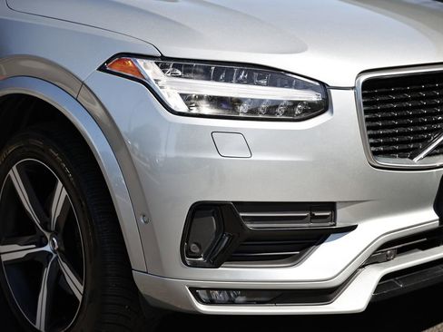 Used 2019 Volvo XC90 T5 R-Design w/ Advanced Package AWD/4WD image 3