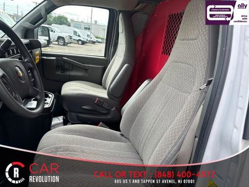 Used 2020 Chevrolet Express 2500 w/ Driver Convenience Package image 8