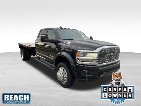 Used 2024 RAM 5500 4x4 Crew Cab image 1