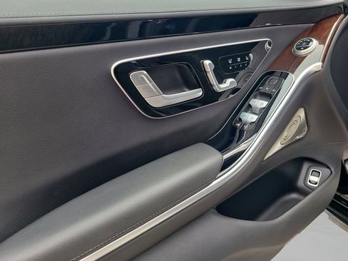 Used 2025 Mercedes-Benz S 500 4MATIC image 18