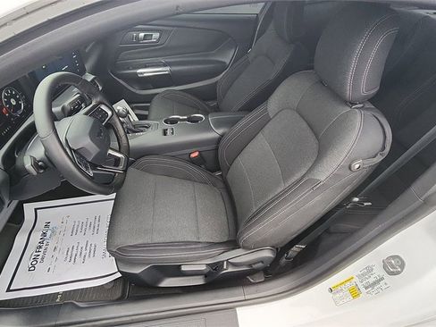 Used 2024 Ford Mustang Coupe image 15