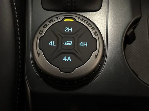 Used 2025 Ford Bronco Badlands AWD/4WD image 31