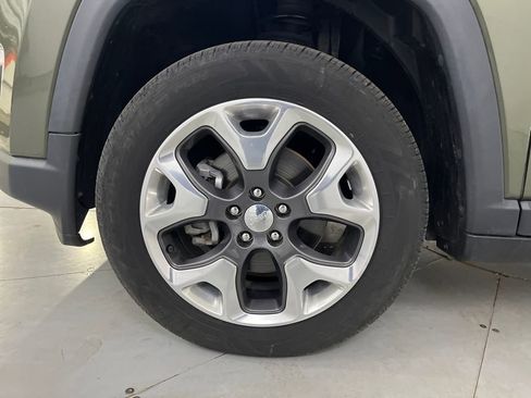 Used 2019 Jeep Compass Limited image 9