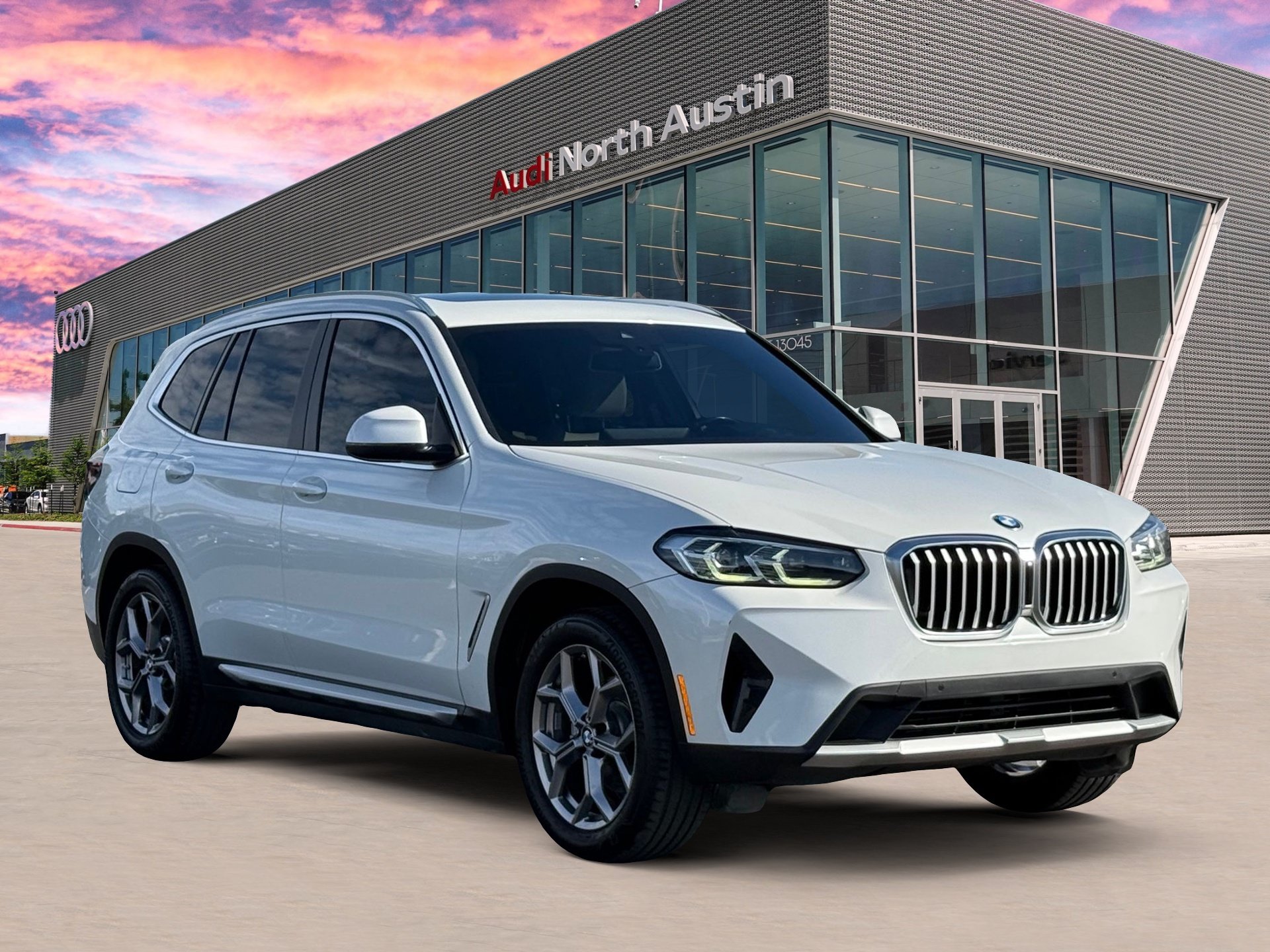 Used 2022 BMW X3 xDrive30i w/ Premium Package AWD/4WD image 5