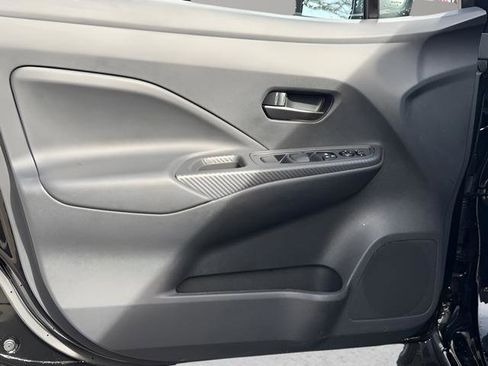 Used 2025 Nissan Versa S w/ Trunk Package image 29