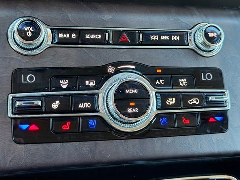 Used 2020 Lincoln Aviator Reserve w/ Equipment Group 201A image 15