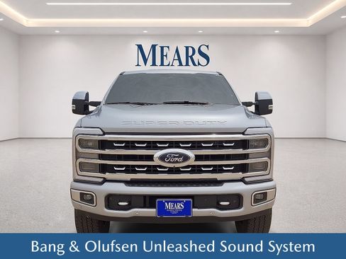 Used 2024 Ford F350 Platinum w/ FX4 Off-Road Package AWD/4WD image 9