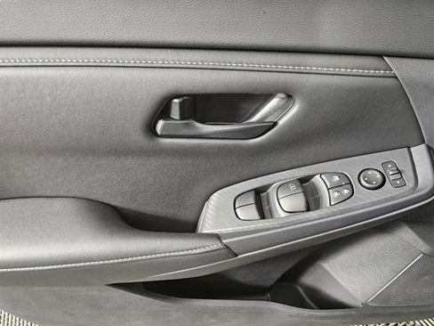 New 2025 Nissan Sentra S image 34