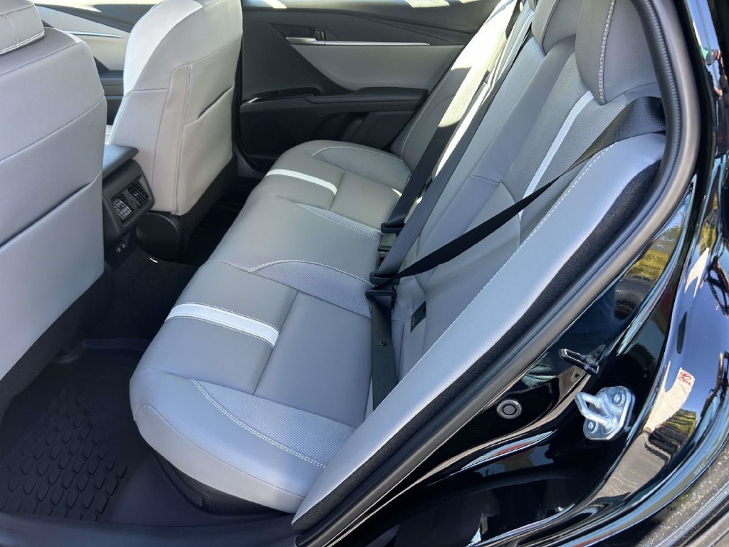 New 2026 Toyota Camry SE FWD image 13