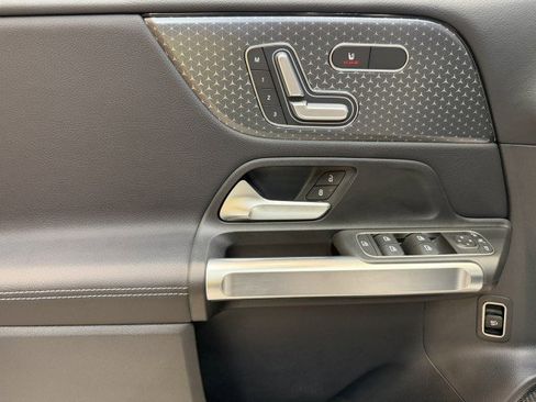 Used 2026 Mercedes-Benz GLB 250 image 63