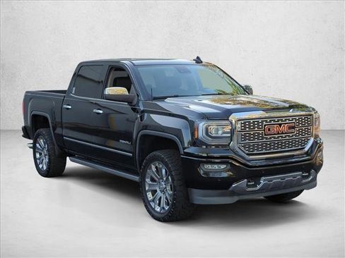 Used 2018 GMC Sierra 1500 Denali w/ Denali Ultimate Package image 3