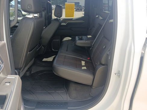 Used 2022 Chevrolet Silverado 1500 High Country w/ High Country Premium Package image 30