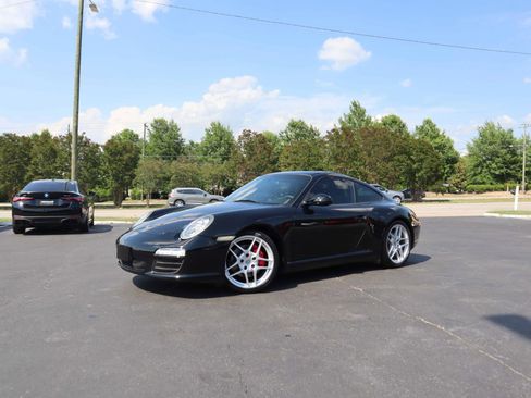 Used 2010 Porsche 911 Carrera S RWD image 6