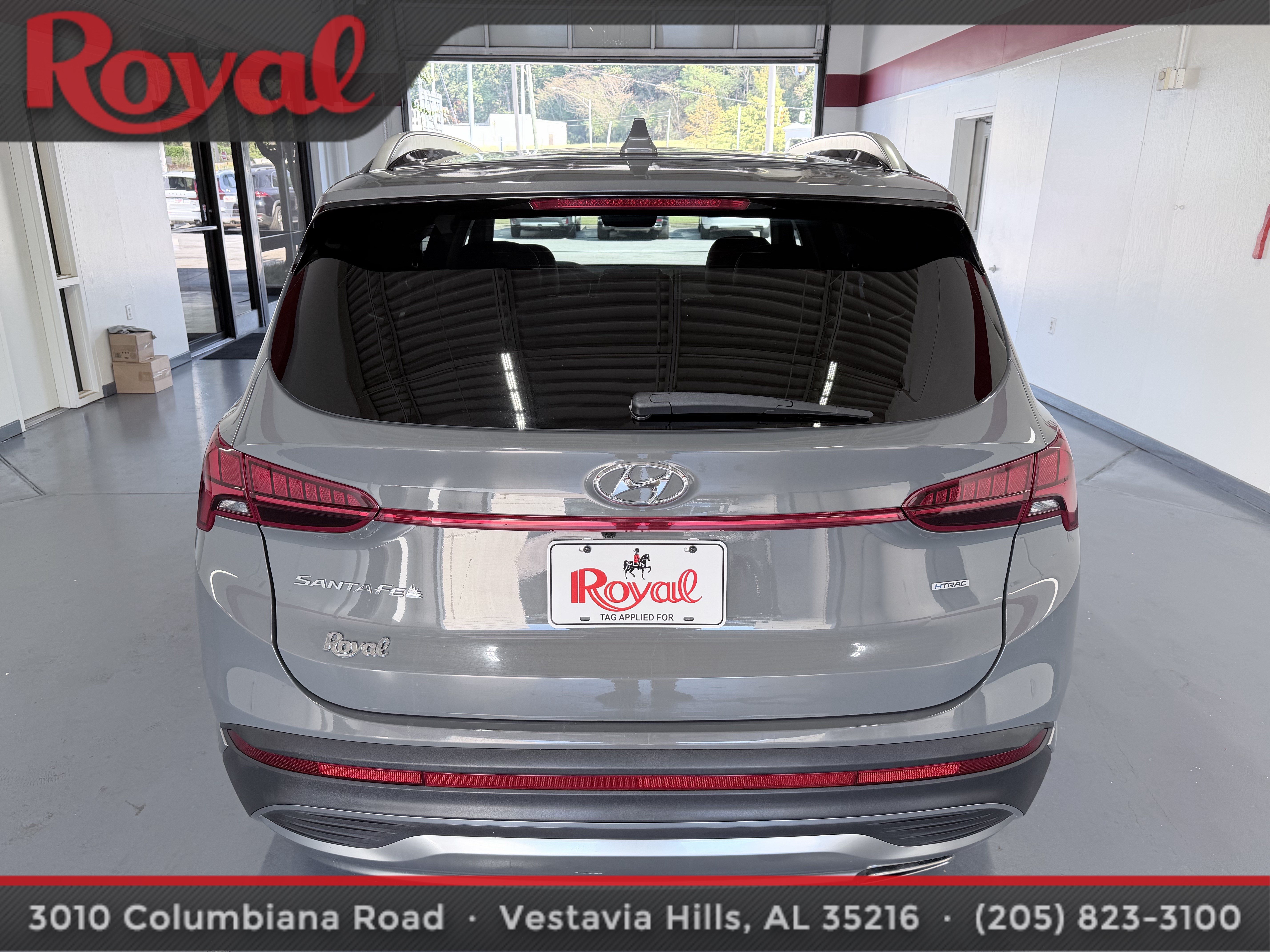 Used 2023 Hyundai Santa Fe SEL w/ Premium Package FWD image 5