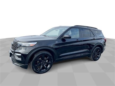 Used 2023 Ford Explorer ST-Line w/ Class IV Trailer Tow Package image 1