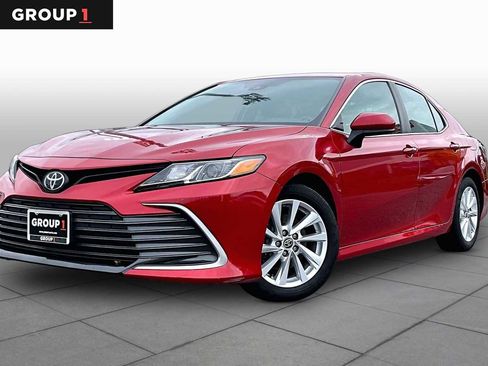 Used 2023 Toyota Camry LE FWD image 1