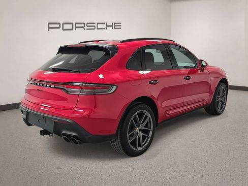 Certified 2025 Porsche Macan AWD/4WD image 7