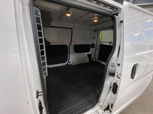 Used 2021 Nissan NV200 SV w/ Back Door Glass Package image 18