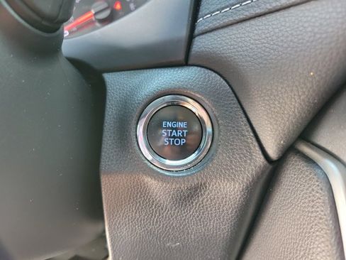 Used 2021 Toyota RAV4 XLE Premium FWD image 13
