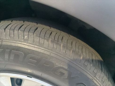 Used 2025 Honda CR-V LX image 10