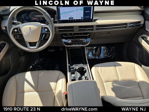 Certified 2023 Lincoln Corsair AWD w/ Equipment Group 101A image 23