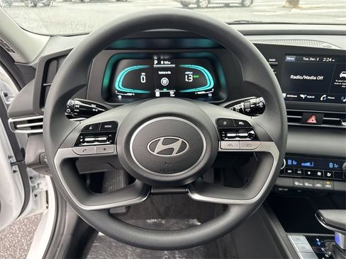 New 2026 Hyundai Elantra Blue image 23