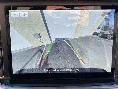 Used 2022 Ford F150 Lariat w/ Equipment Group 502A High image 32